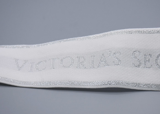 Pakaian Disesuaikan Pita Elastis Jacquard Putih 35mm Dengan Logo Perak Mengkilap