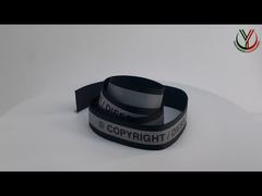 Lihat Mengapa Memilih Pakaian Menggunakan Pita Elastis Anti Selip Dengan Logo Silikon Mengkilap Cetak Kustom