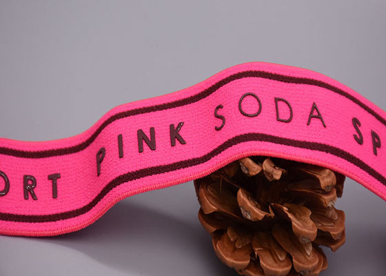 Label Pakaian yang Dapat Dicuci Pita Elastis Poliester Dengan Logo Silikon Kustom Dicetak